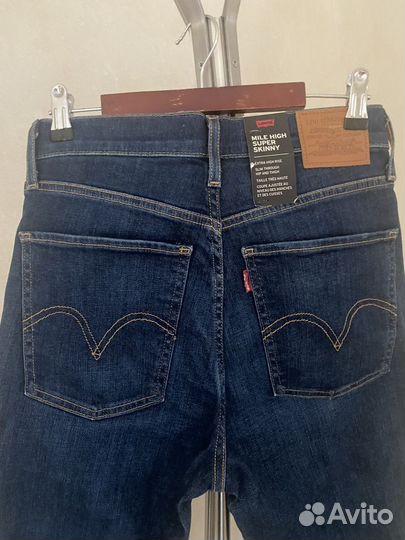 Джинсы женские levis новые