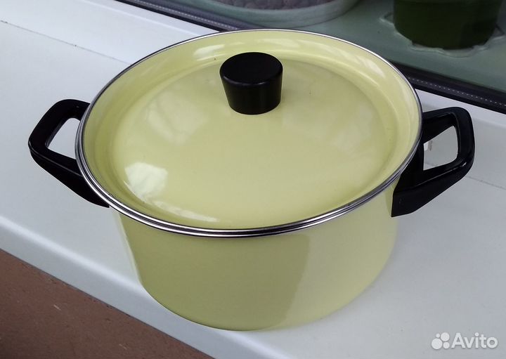 Кастрюля эмалированная, б\у
