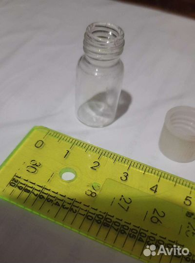 Очень маленькая баночка для наполнения для поделок