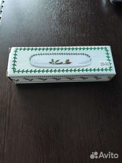 Фарфоровое блюдо