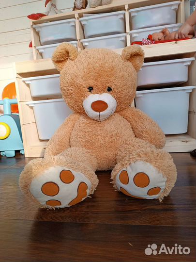 Плюшевый медведь большой