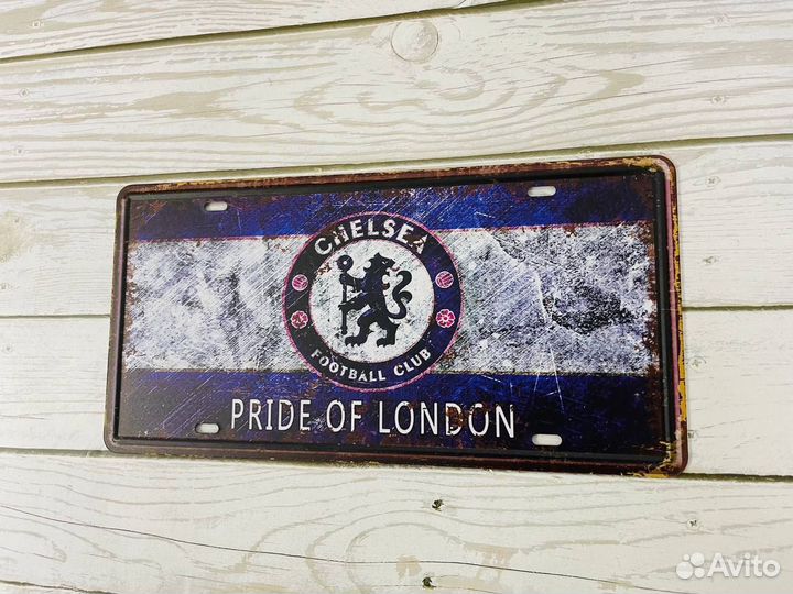 Декор на стену табличка металлическая Chelsea
