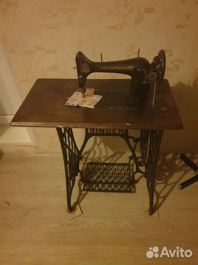 Швейная машина Singer