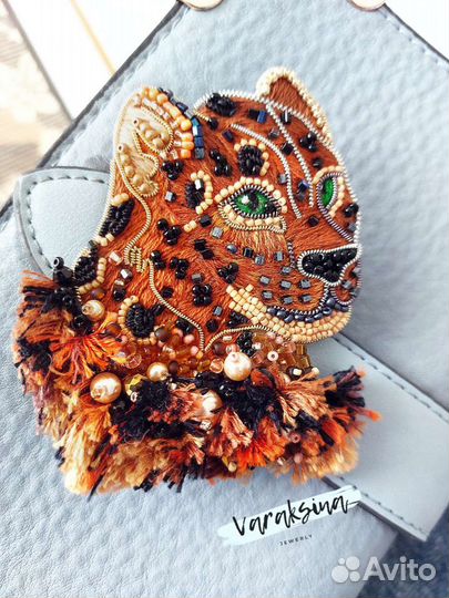 Брошь леопард