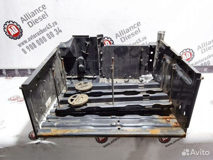 Аккумуляторный ящик ящик акб Renault T-series 2205