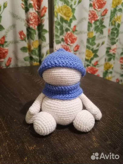 Игрушка снеговичок