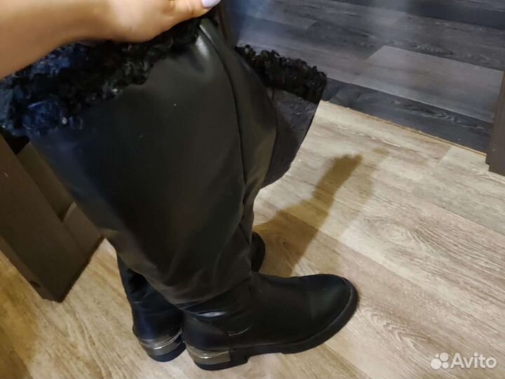 Зимние женские сапоги 38