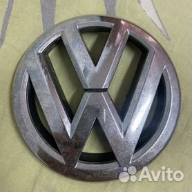 Стоковые фотографии по запросу Эмблема volkswagen