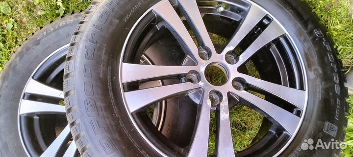 Bfgoodrich G-Force Stud 215/65 R16
