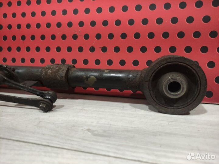 Рычаг задний Toyota Land Cruiser 200 2015