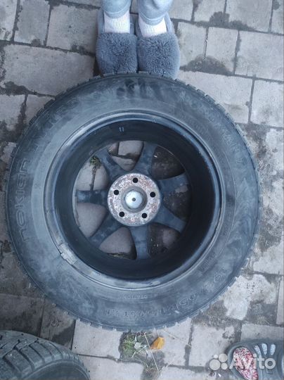 Зимние колеса на литье 195/65r15