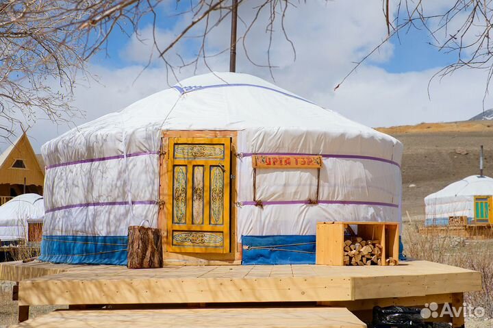 База отдыха на Алтае. Юрточный кемпинг 