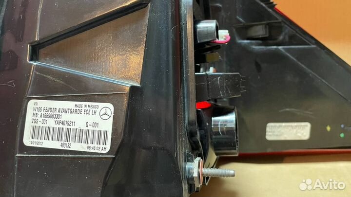 Фонарь задний левый внешний Mercedes W166 (A166906