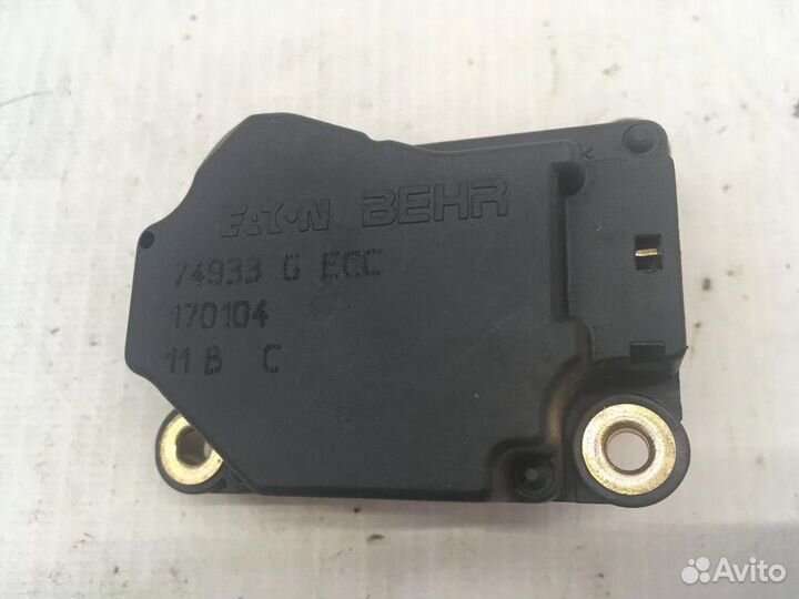 Моторчик заслонки печки для Volvo XC70 1 Cross Cou