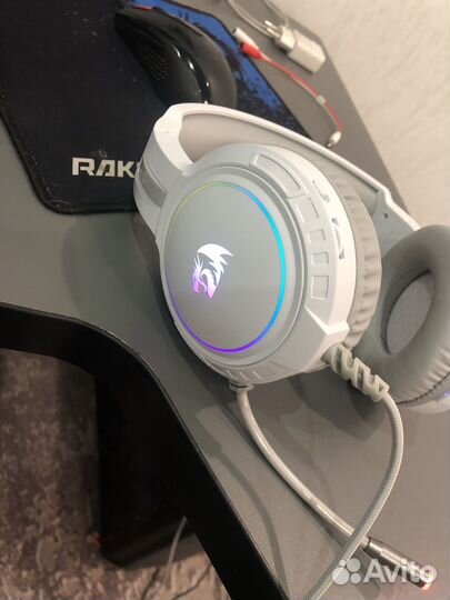 Игровые наушники с микрофоном