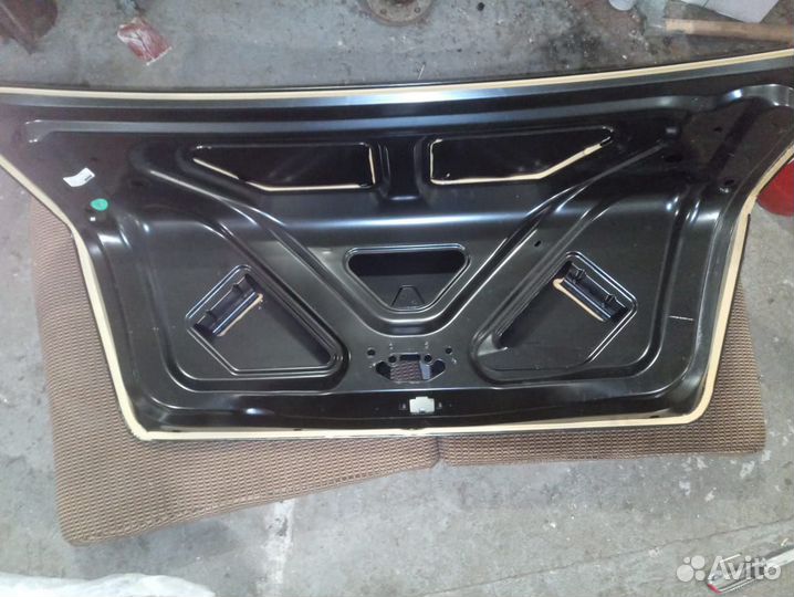 Крышка багажника Клио 2/Симбол/Логан