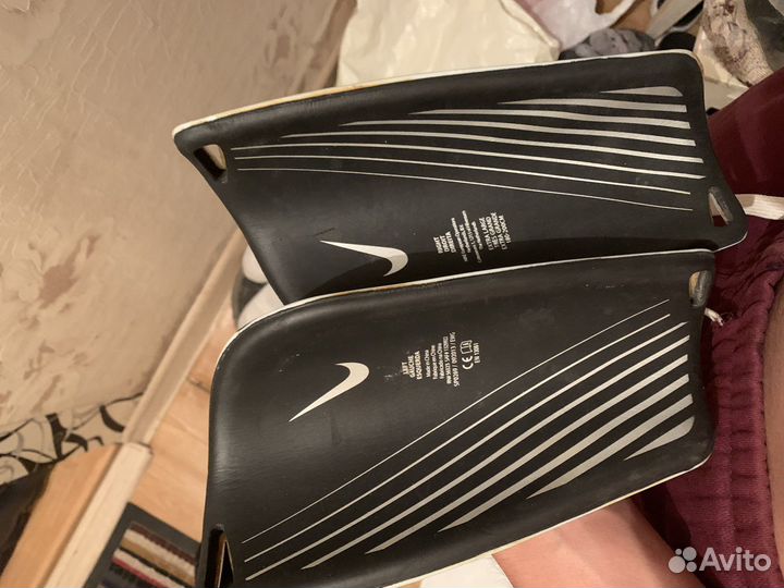 Щитки футбольные nike