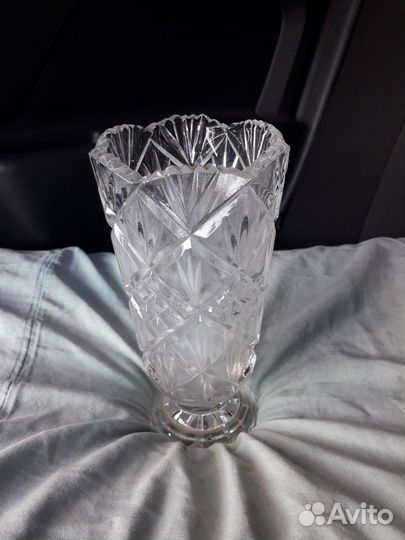 Ваза для цветов хрустальная