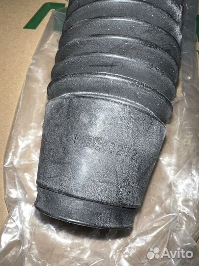 Пыльник рулевой рейки правый Паджеро 4