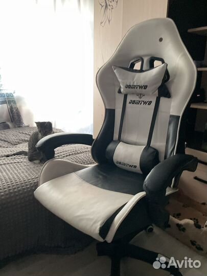 Компьютерное кресло бу (сломана крестовина)