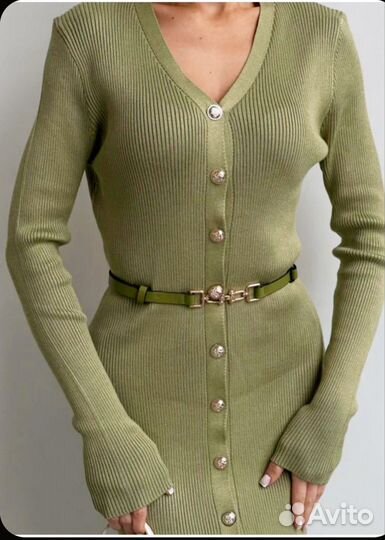 Платье зеленое 46 размер