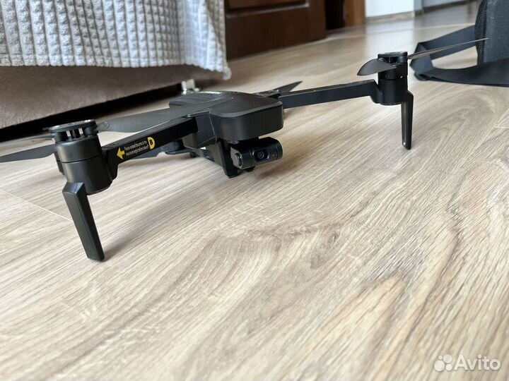 Квадрокоптер hubsan Zino Pro