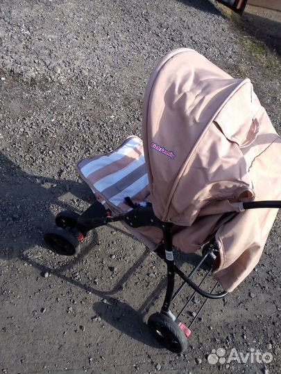 Коляска детская прогулочная