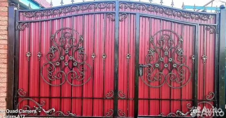 Кованные ворота и калитка