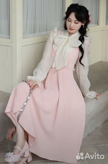 Платье розовое