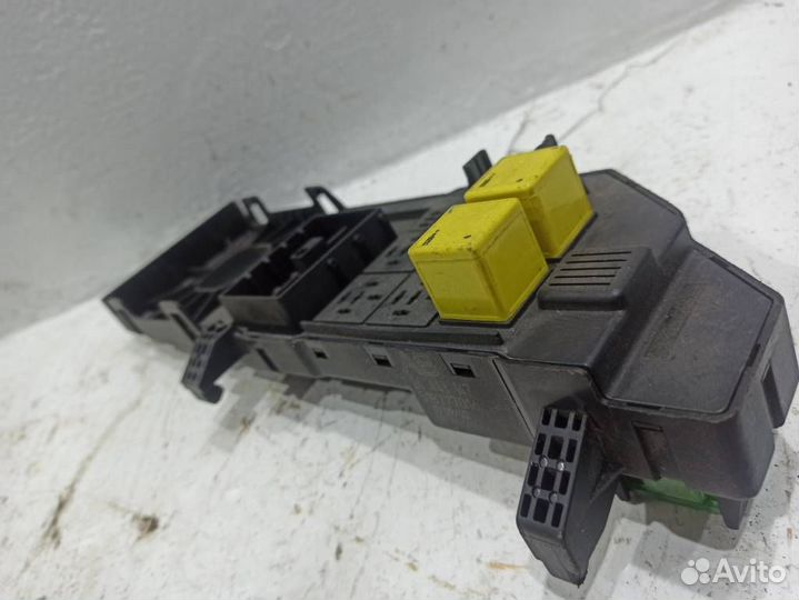 Блок предохранителей