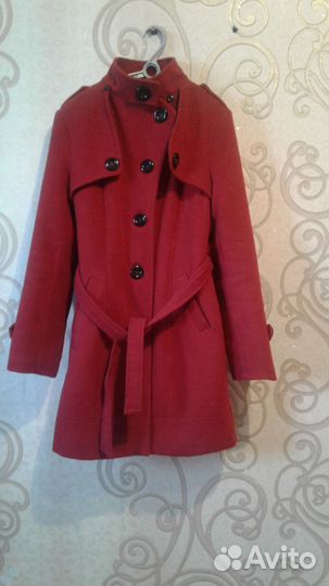Пальто женское 42 44 осенне-весеннее, красное