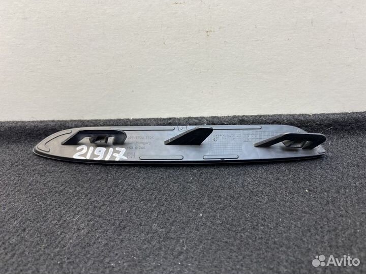 Накладка заднего бампера правая Mercedes Benz C118