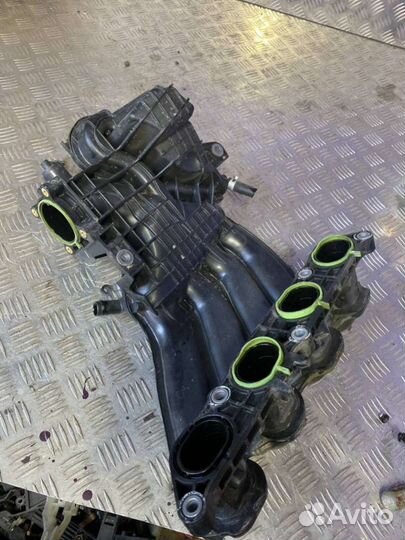 Коллектор впускной Renault Duster 1 2017