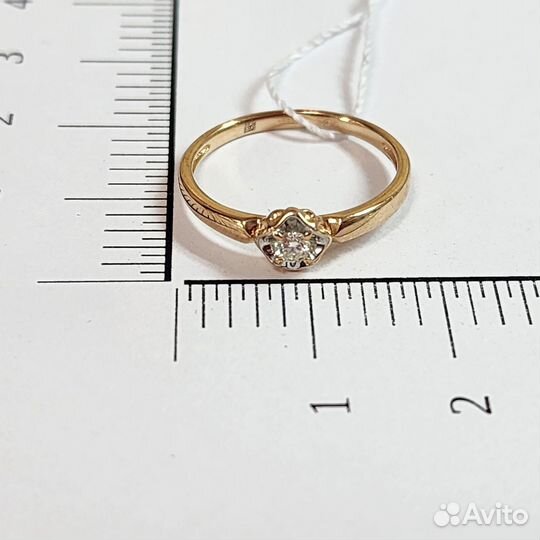Золотое кольцо с бриллиантом 16р