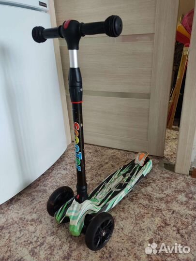 Самокат 3х колесный