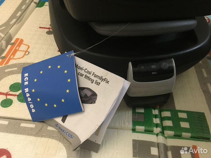 Детское кресло maxi cosi + база family fix