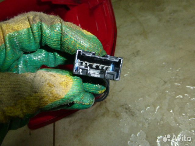 C4 Фонарь задний правый Citroen