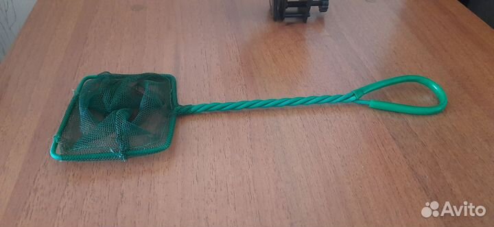 Автоматическая кормушка для рыб