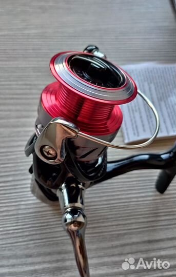 Катушка безынерционная daiwa Ninja 2500А.Новая