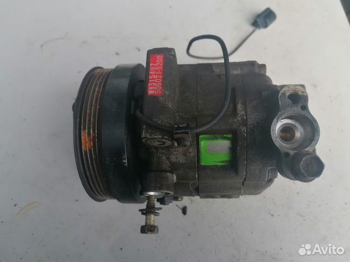 Компрессор кондиционера Mitsubishi Pinin