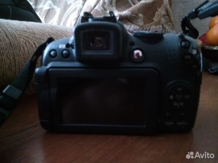 Фотоаппарат Canon PowerShot SX1 IS