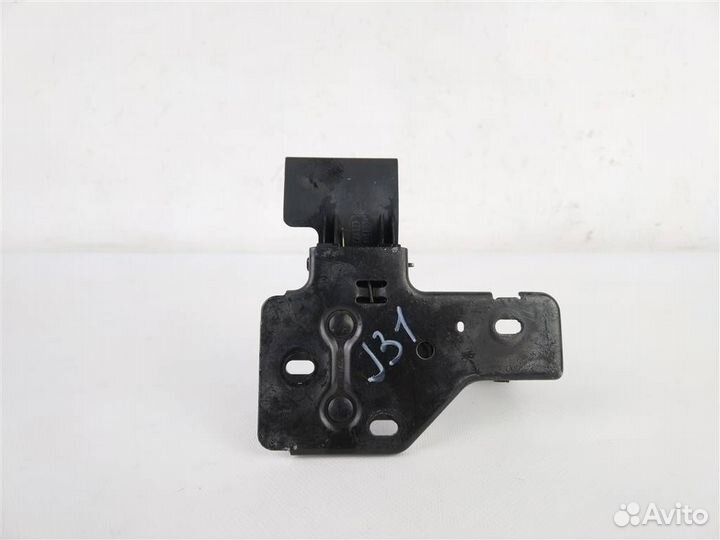 Замок капота ауди Q7 2005