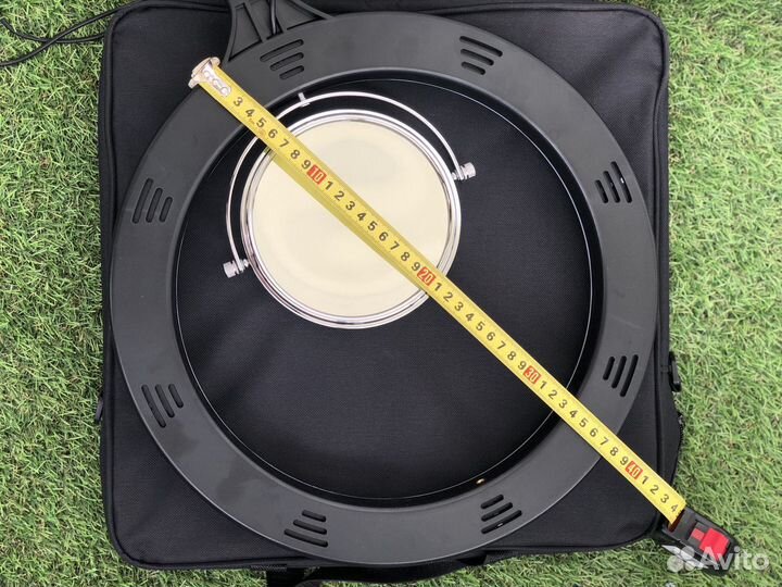 Кольцевая лампа