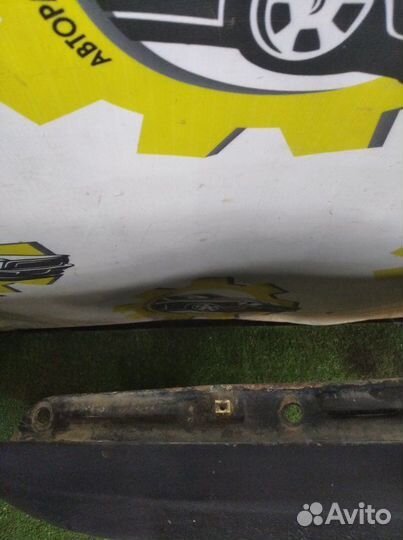 Крыло переднее левое Audi 80 B3 2.0 1990