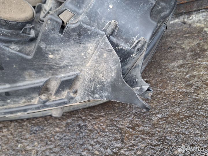 Передняя правая фара Renault Logan 2 Sandero 2