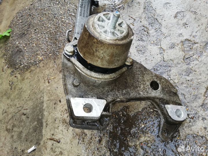 Балка подмоторная Volkswagen Touareg 2.5