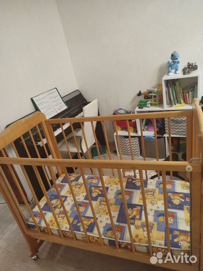 Детская кроватка
