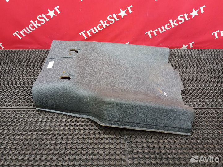 Покрытие напольное центральное 2018г. Renault T