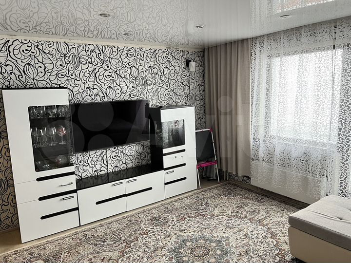 2-к. квартира, 52 м², 8/9 эт.