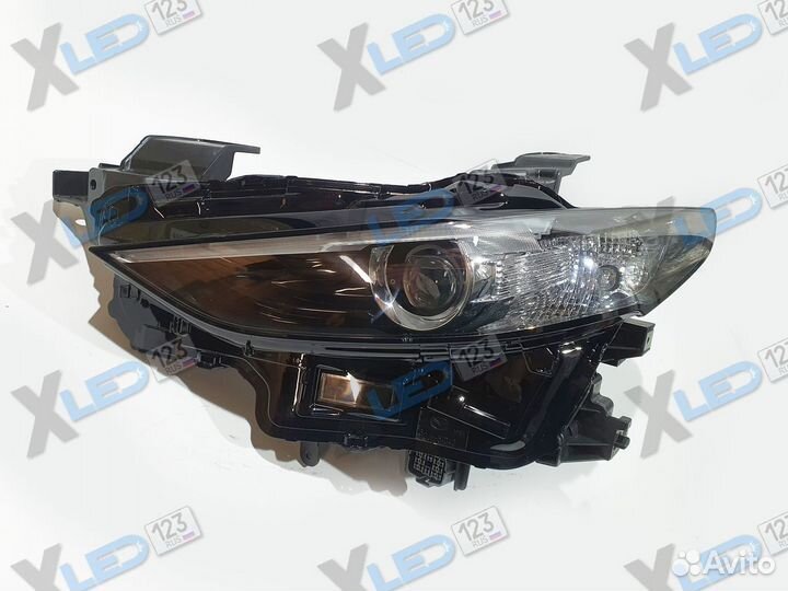 Фара левая правая Mazda 3 BP 2019 LED